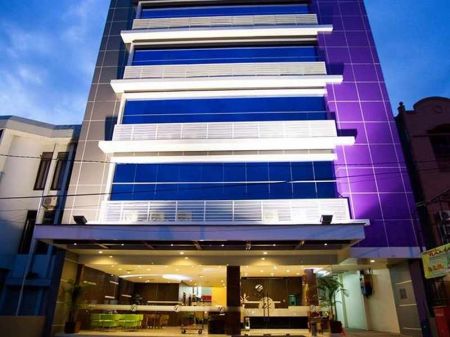 Grand Celino Hotel Makassar