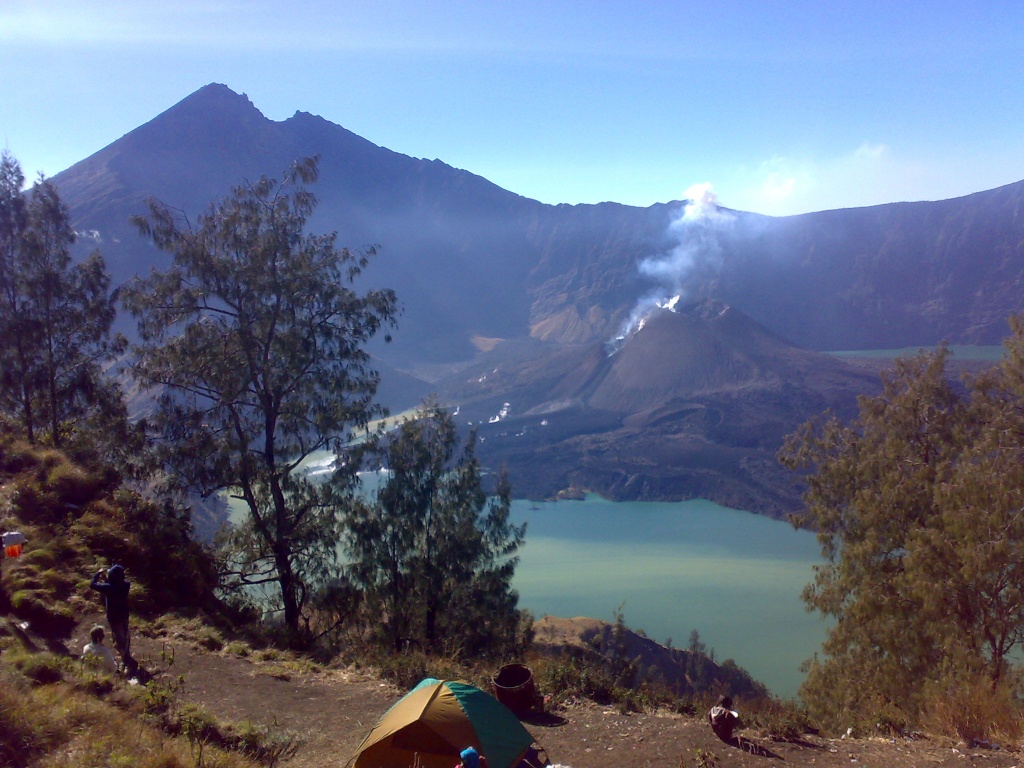 Gunung Rinjani Nusa Tenggara Barat