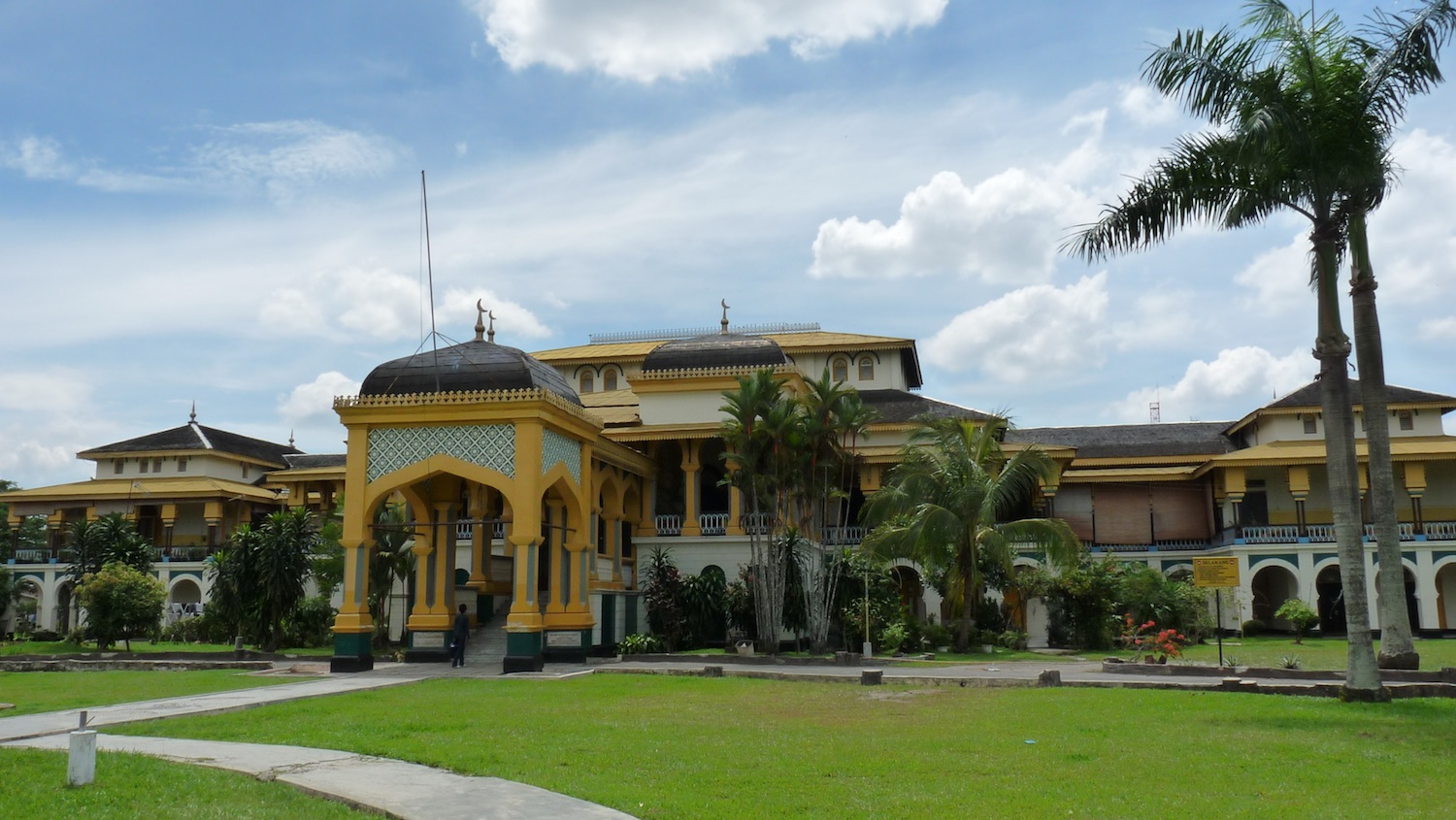 Istana Maimun Medan Sumatera Utara