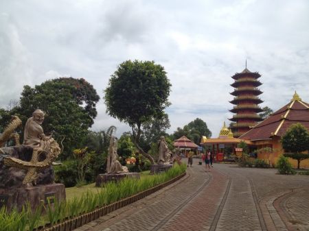 Pagoda Ekayana Sulawesi Utara