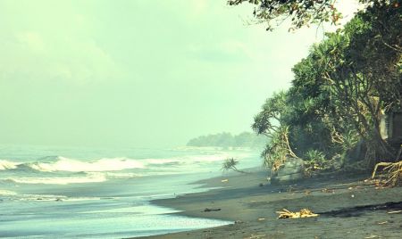Pantai Delod Berawah Bali
