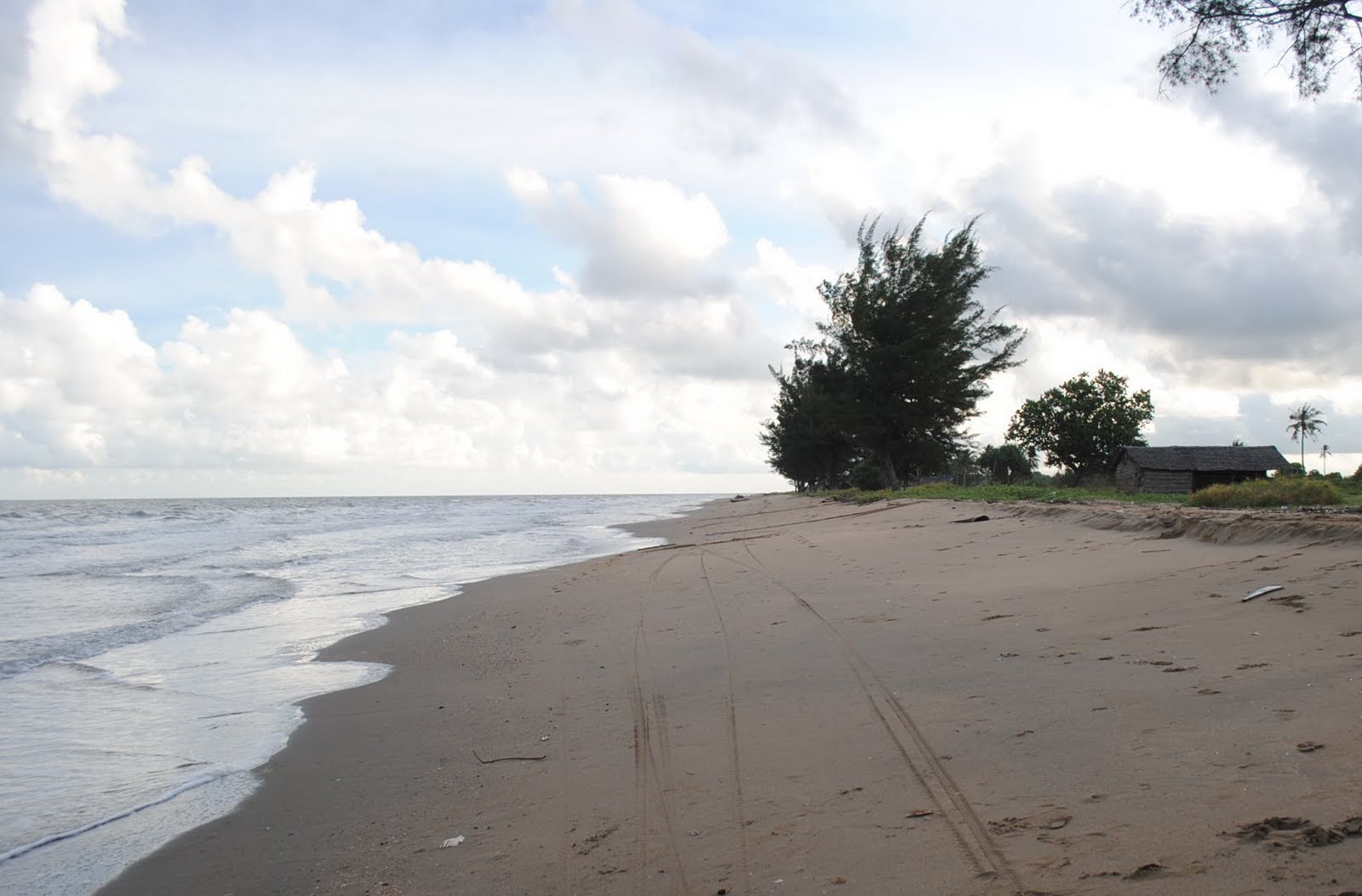 Pantai Swarangan Tempat Wisata Akhir Pekan di Kalimantan