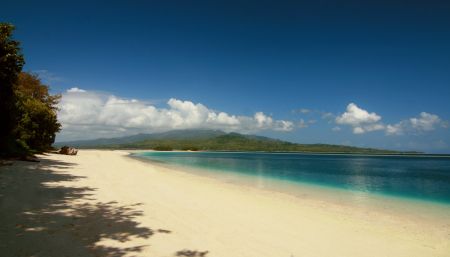 Pulau Pombo Maluku