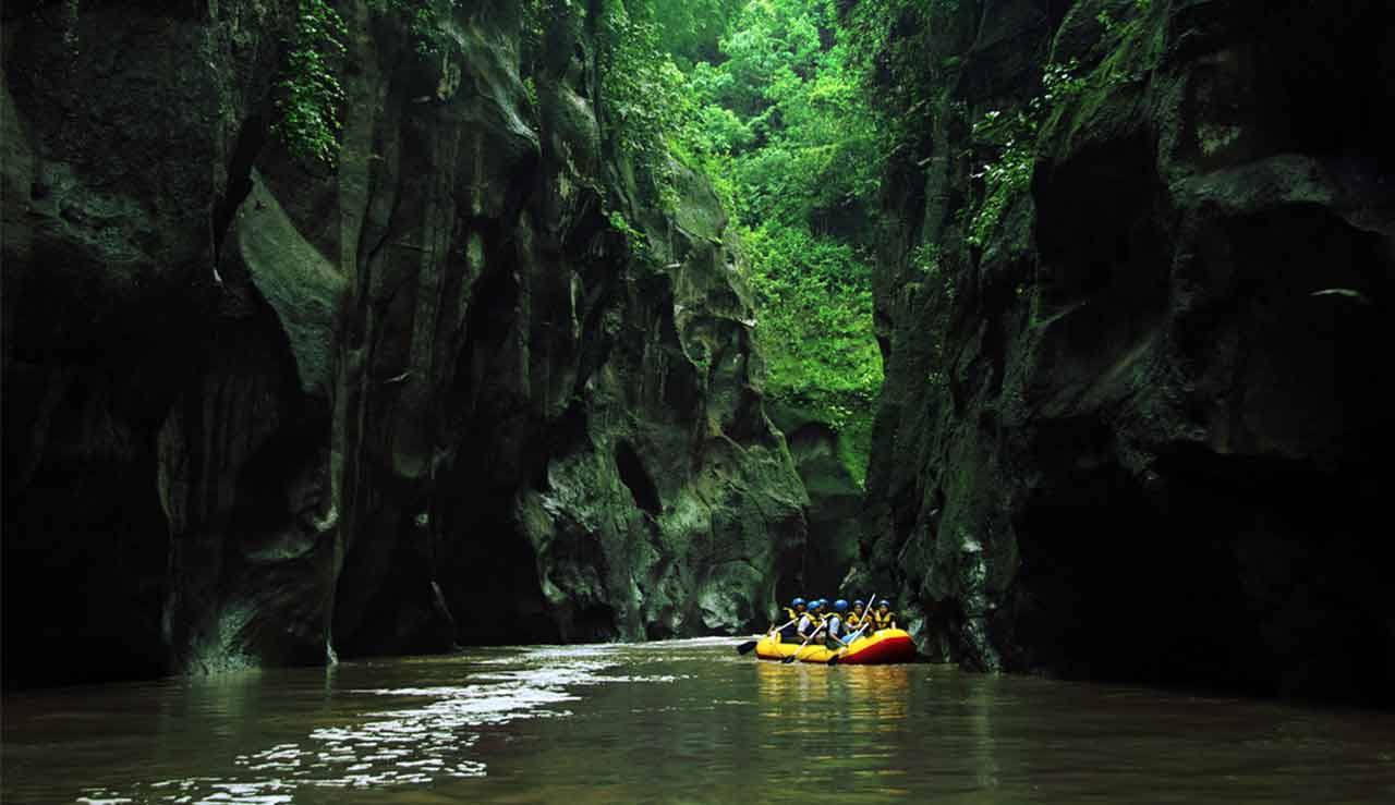 Songa Adventure Rafting Petualangan Menyenagkan di Jawa