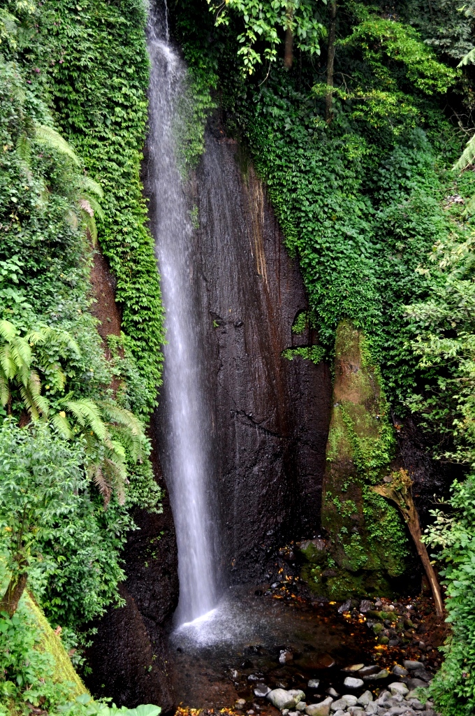 Curug Nangka Kesejukan Di Kaki Gunung Salak Jawa Barat