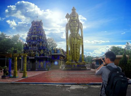 Patung Dewa Murugan Sumatera Utara