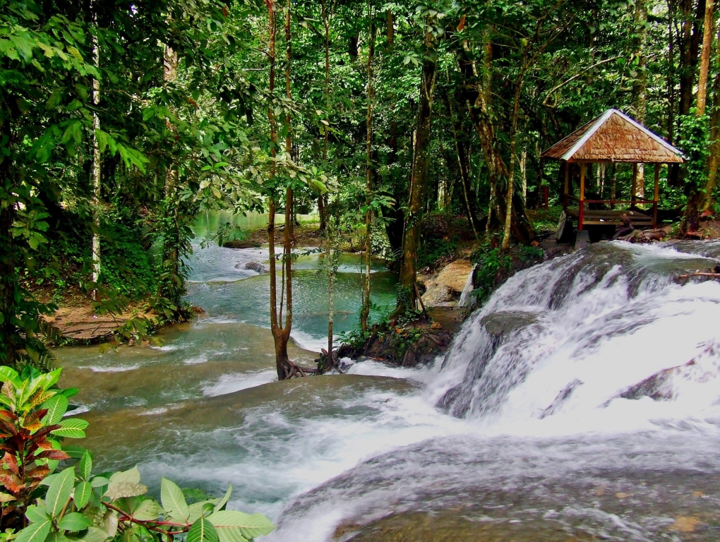 Tempat Wisata Di Luwuk Sulawesi Tengah Sederet Tempat