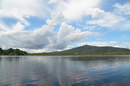 Danau Lait Kalimantan Barat