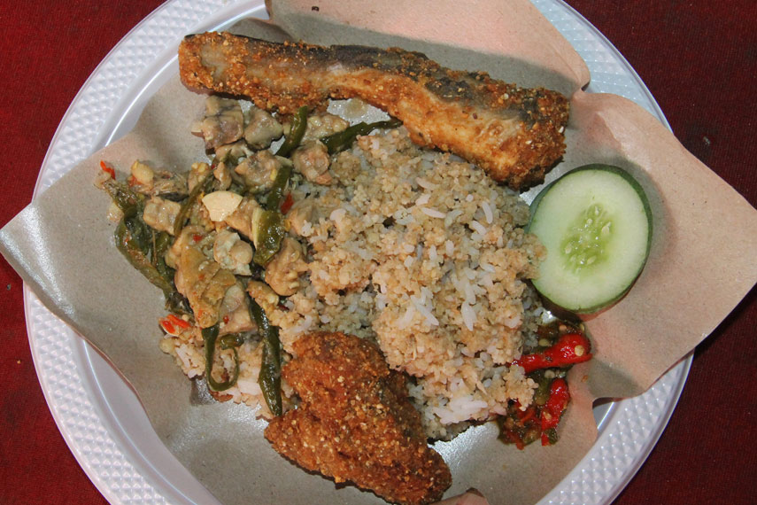  Nasi Tiwul  Ikan Kelong Lezatnya Makanan Tradisional Khas 