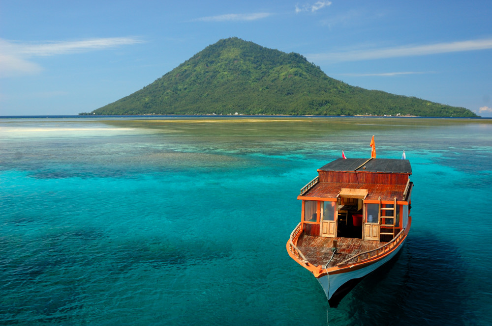 Pulau Manado  Tua Cantiknya Gunung Berapi di Sulawesi  Utara  