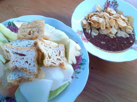 Rujak Manis Semeru Khas Malang