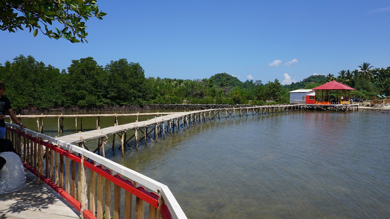 Pantai Dewi Mandapa Pemandangan Pantai Menakjubkan Di Lampung