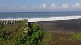 Pantai Siyut Pesona Pantai Berpasir Hitam di Bali