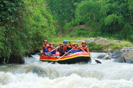 Rafting Sungai Citarik Jawa Barat
