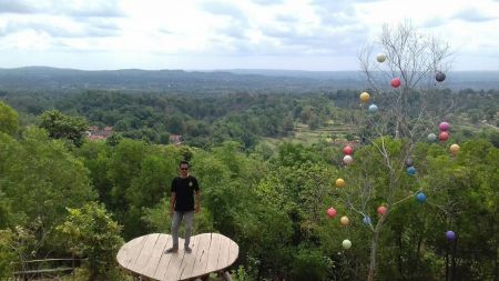 Bukit Lampion Beramah Madura Jawa Timur