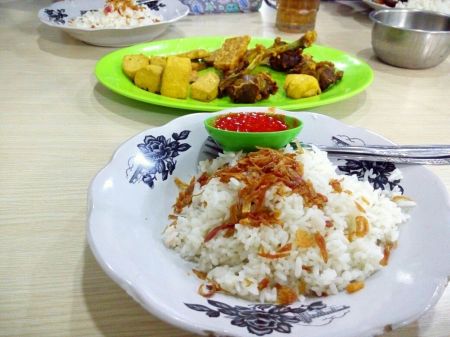 Nasi Uduk Toha Khas Lampung
