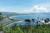 Teluk Love yang Menawarkan Pemandaangan yang Indah di Jember Jawa Timur