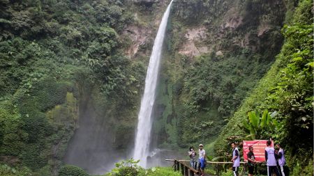 Wisata Alam Condong Pelangi Banjarnegara Provinsi Jawa Tengah