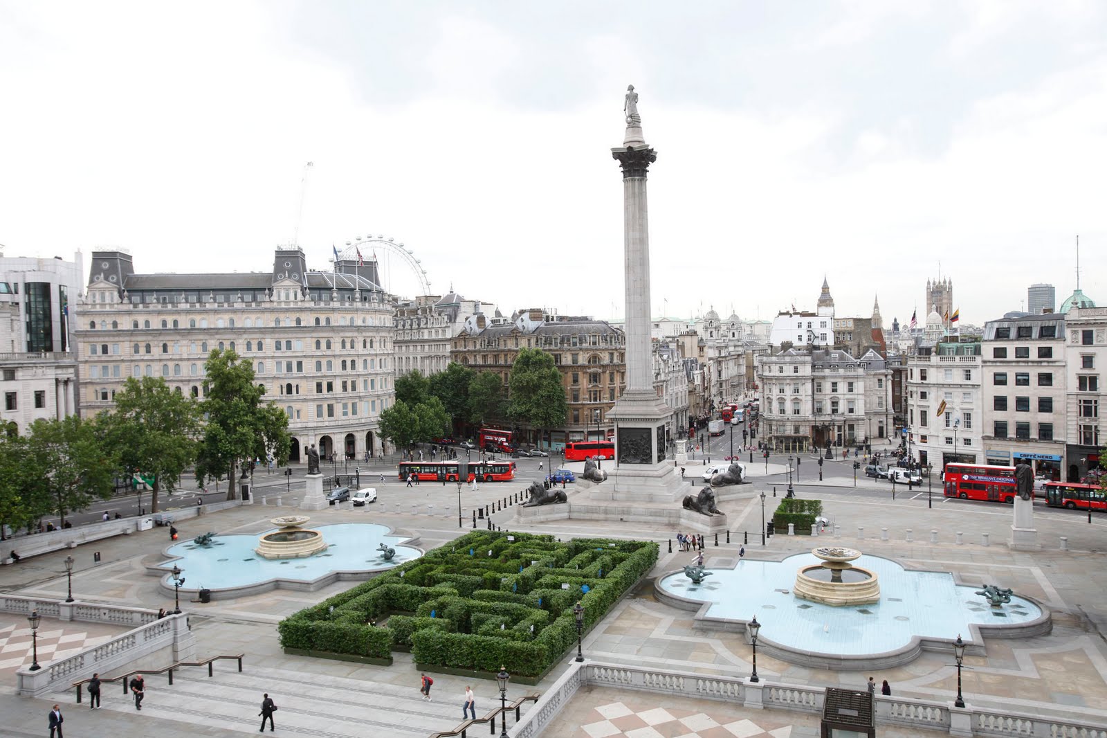 Trafalgar square. Трафальгарская площадь в Лондоне. Достопримечательности Лондона Трафальгарская площадь. Трафальгар сквер Лондон. Достопримечательности лондонаtrafalgar squ.