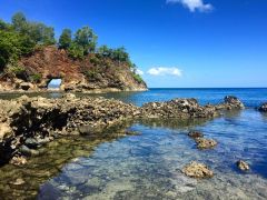 Pantai Pintu Kota Maluku