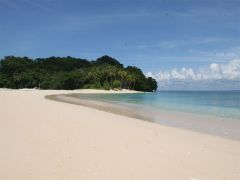 Pantai Tanjung Kasuari Papua Barat