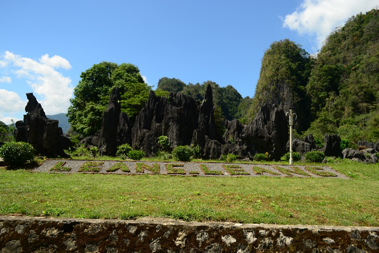 Leang Leang Makassar Indahnya Goa Prasejarah Sulawesi