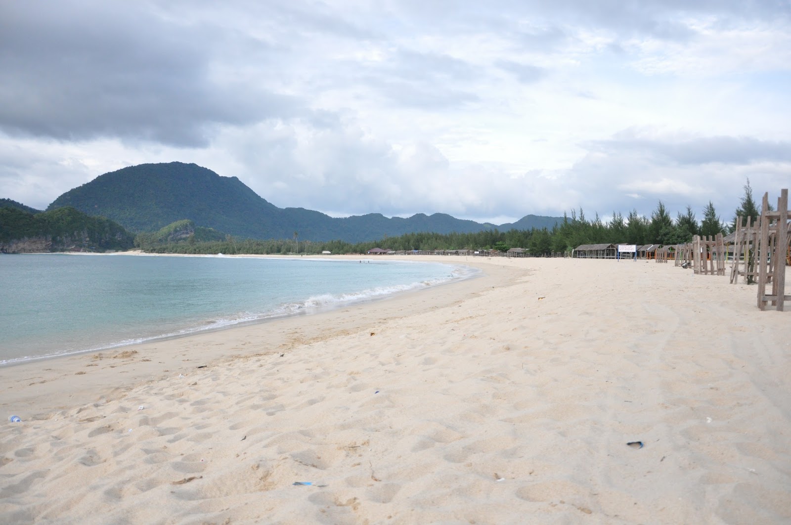 Pantai Lampuuk Keindahan Wisata Saksi Tsunami Aceh - Aceh