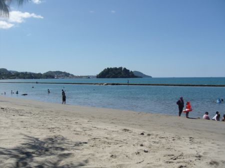 Pantai Hamadi Papua