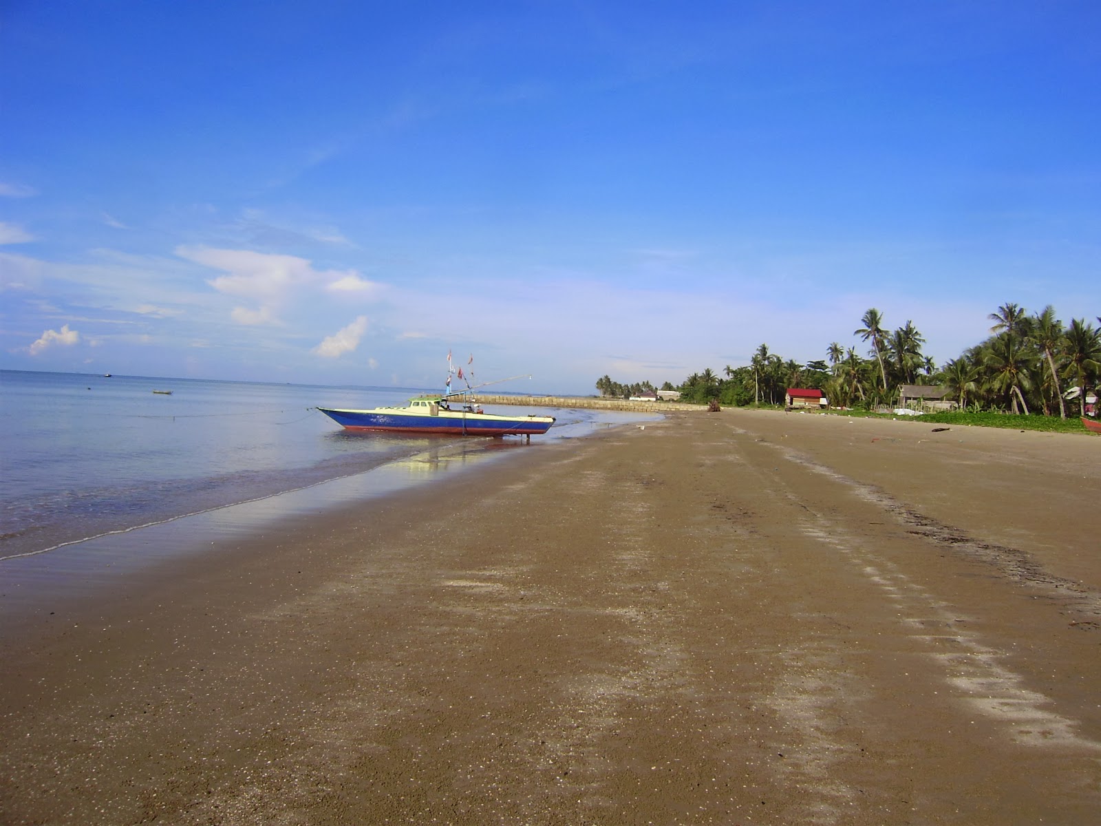  Pantai  Pagatan Kalimantan  Selatan Dengan Garis Pantai  yang 