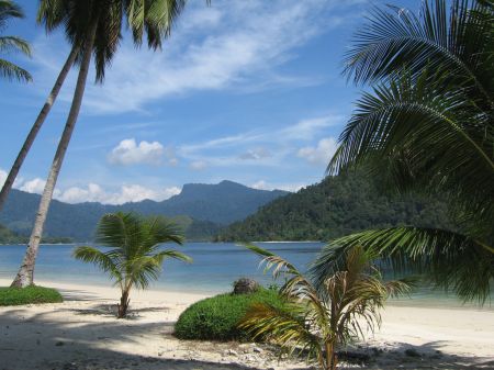 Pulau Mahoro Sulawesi Utara